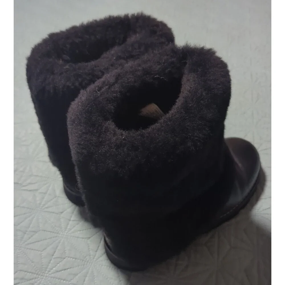 UGG Maylin Black Leather Sheepskin Lined Cuffed Mid Calf Boots Women's 6 Retired